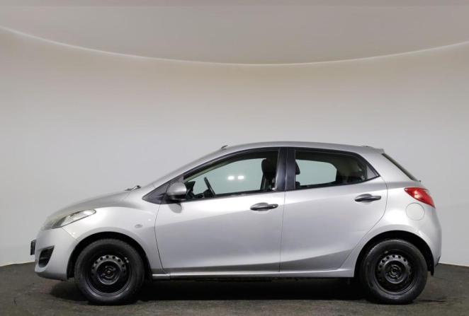 Mazda 2 II (DE) с пробегом 2010 года, цена 500 000 рублей, 136895 км, хэтчбек, Автокод Объявления
