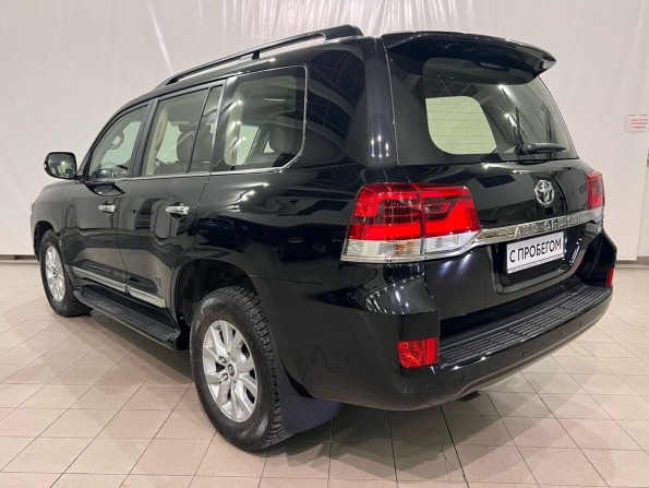 Toyota Land Cruiser 200 Series Рестайлинг 2 с пробегом 2015 года, цена 6 750 000 рублей, 89726 км, внедорожник, Автокод Объявления