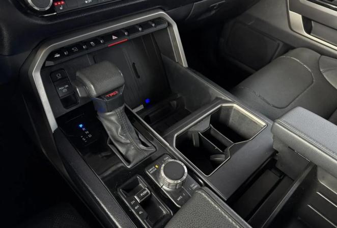 Toyota Tundra III с пробегом 2023 года, цена 7 990 000 рублей, 54309 км, offers.body_type.unknown, Автокод Объявления