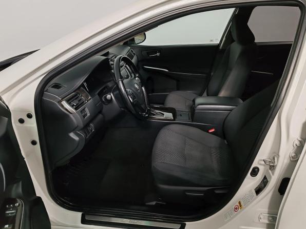 Toyota Camry VII (XV50) Рестайлинг с пробегом 2016 года, цена 1 649 000 рублей, 208318 км, седан, Автокод Объявления