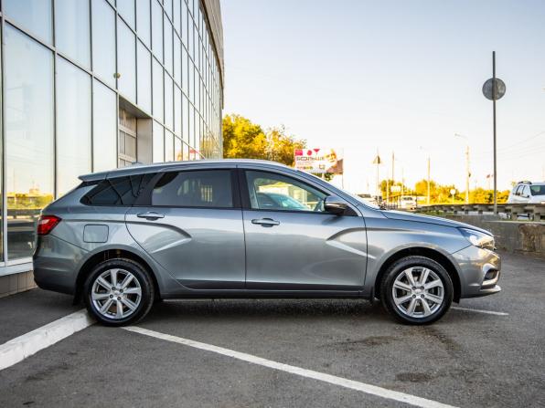 Lada (ВАЗ) Vesta I с пробегом 2020 года, цена 1 248 000 рублей, 46077 км, универсал, Автокод Объявления