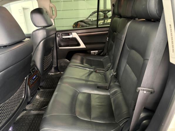 Toyota Land Cruiser 200 Series Рестайлинг 2 с пробегом 2016 года, цена 4 997 000 рублей, 283492 км, внедорожник, Автокод Объявления