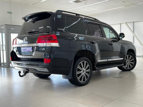 Toyota Land Cruiser 200 Series Рестайлинг 2 с пробегом 2015 года, цена 4 870 000 рублей, 252565 км, внедорожник, Автокод Объявления