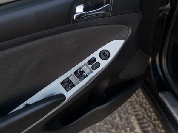 Hyundai Solaris I с пробегом 2011 года, цена 400 000 рублей, 312394 км, хэтчбек, Автокод Объявления