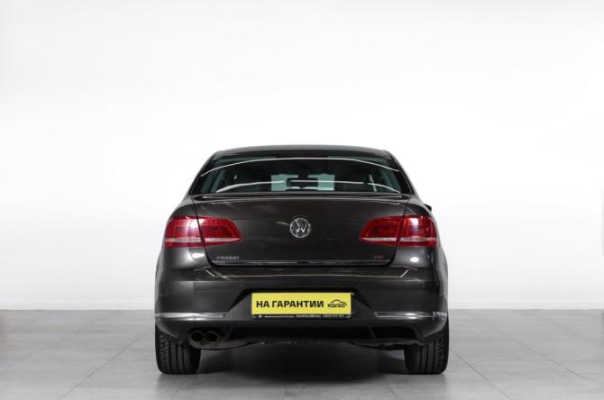 Volkswagen Passat B7 с пробегом 2011 года, цена 1 099 000 рублей, 194000 км, седан, Автокод Объявления