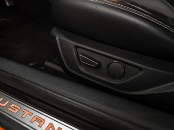 Ford Mustang VI Рестайлинг с пробегом 2020 года, цена 4 250 000 рублей, 114203 км, купе, Автокод Объявления