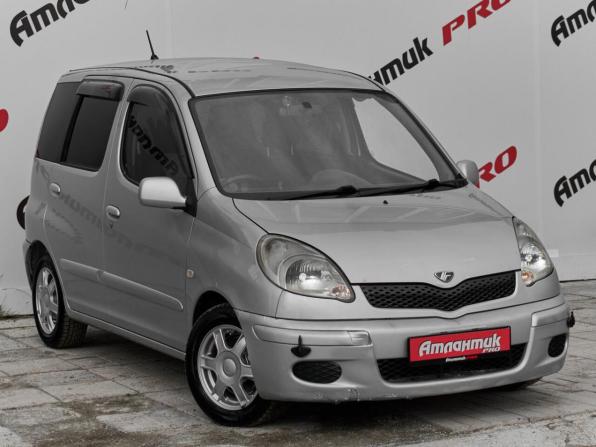 Toyota FunCargo с пробегом 2004 года, цена 395 000 рублей, 193609 км, минивэн, Автокод Объявления