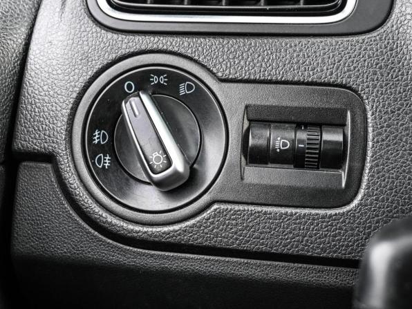 Volkswagen Polo V с пробегом 2012 года, цена 799 000 рублей, 179924 км, седан, Автокод Объявления