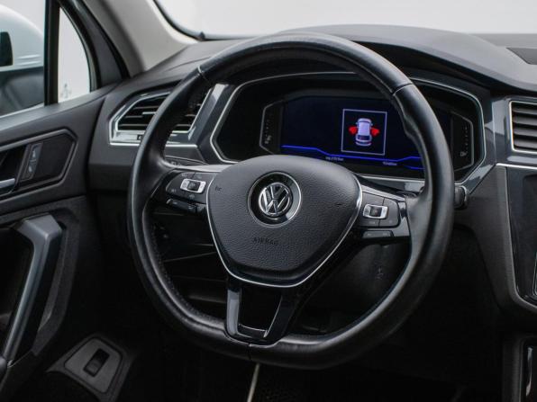 Volkswagen Tiguan II с пробегом 2020 года, цена 2 990 000 рублей, 92460 км, внедорожник, Автокод Объявления