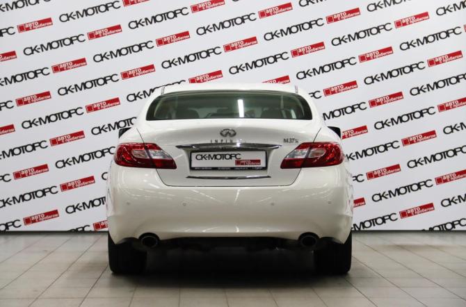 Infiniti M IV с пробегом 2013 года, цена 1 895 950 рублей, 92896 км, седан, Автокод Объявления