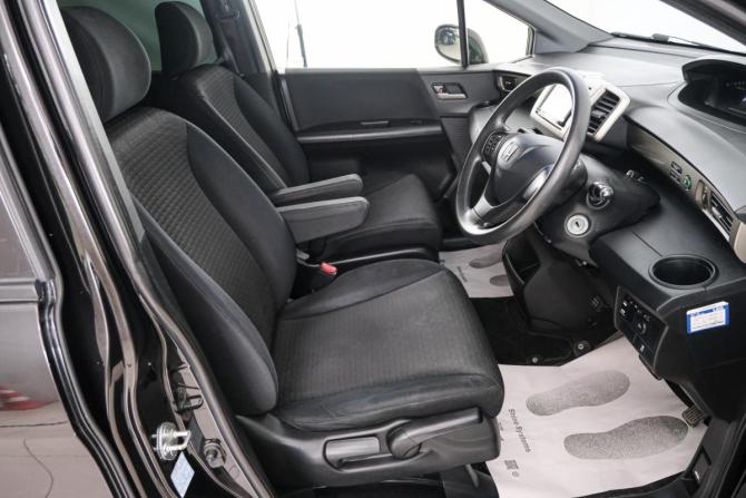 Honda Freed I Рестайлинг с пробегом 2013 года, цена 1 049 000 рублей, 255000 км, компактвэн, Автокод Объявления