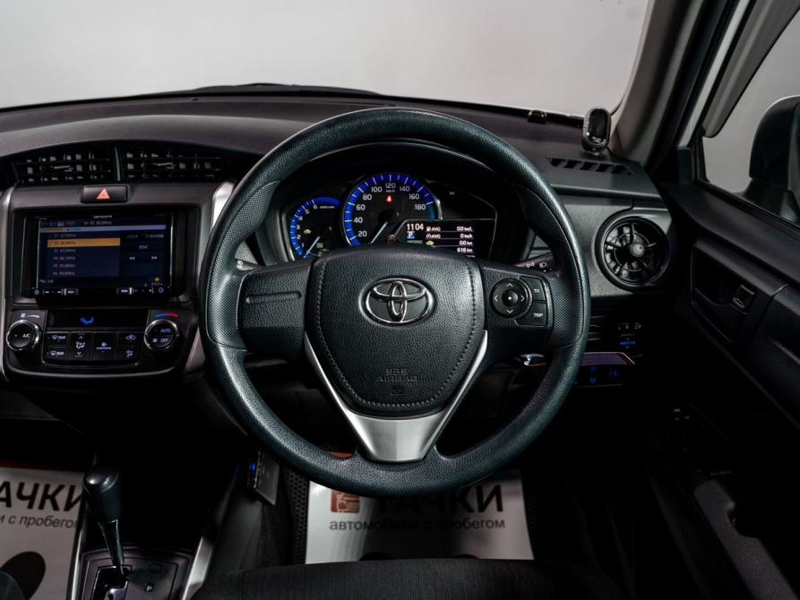 Toyota Corolla XI (E160 E170) Рестайлинг 2 Чита  - изображение 11