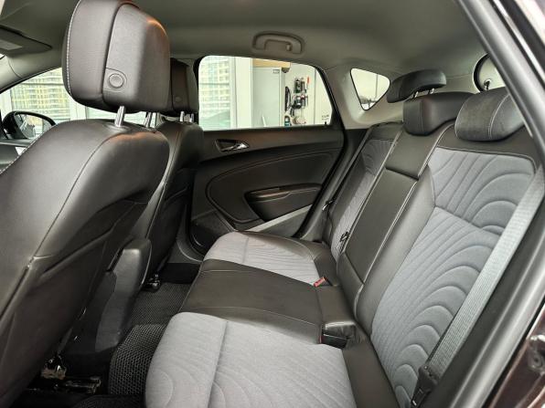 Opel Astra J Рестайлинг с пробегом 2014 года, цена 970 000 рублей, 129427 км, хэтчбек, Автокод Объявления