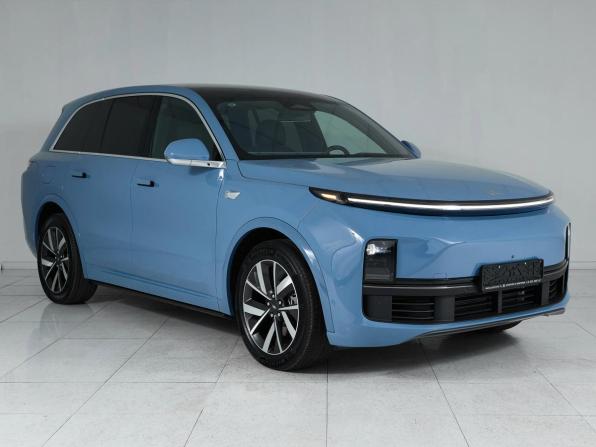 Li Auto (Lixiang) L8 I с пробегом 2024 года, цена 7 700 000 рублей, 10 км, внедорожник, Автокод Объявления