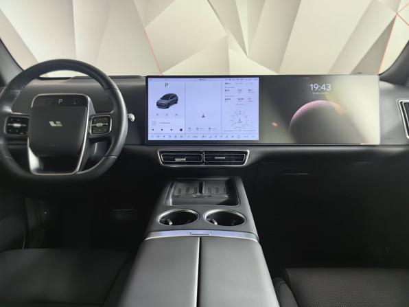 Li Auto (Lixiang) L6 с пробегом 2024 года, цена 5 100 000 рублей, 42809 км, внедорожник, Автокод Объявления