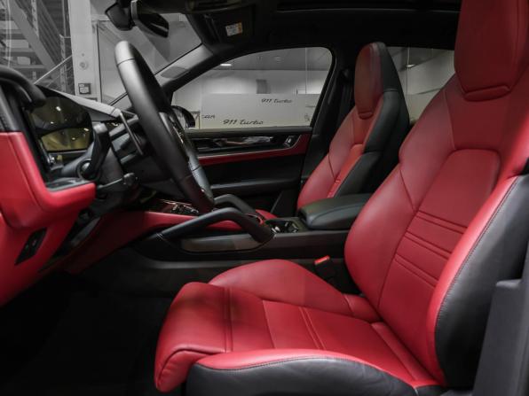 Porsche Cayenne III Рестайлинг с пробегом 2025 года, цена 17 500 000 рублей, 668 км, внедорожник, Автокод Объявления