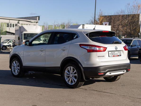 Nissan Qashqai II с пробегом 2016 года, цена 1 799 000 рублей, 141090 км, внедорожник, Автокод Объявления