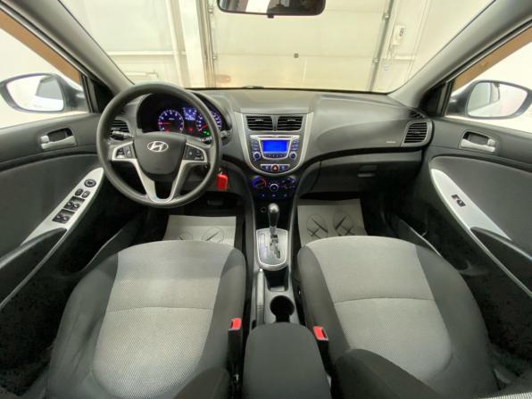 Hyundai Solaris I с пробегом 2014 года, цена 920 000 рублей, 151603 км, хэтчбек, Автокод Объявления