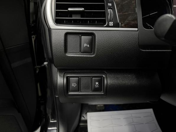 Toyota Camry VII (XV50) Рестайлинг с пробегом 2016 года, цена 1 790 000 рублей, 159670 км, седан, Автокод Объявления