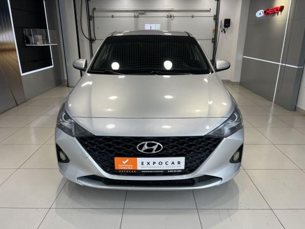Hyundai Solaris II Рестайлинг с пробегом 2021 года, цена 1 420 000 рублей, 96000 км, седан, Автокод Объявления