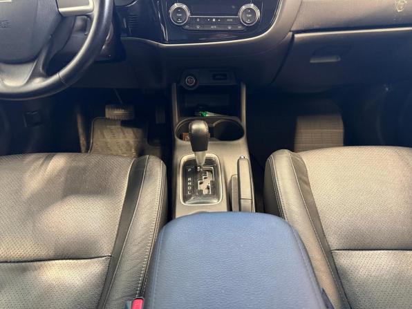 Mitsubishi Outlander III с пробегом 2012 года, цена 1 399 000 рублей, 186000 км, внедорожник, Автокод Объявления