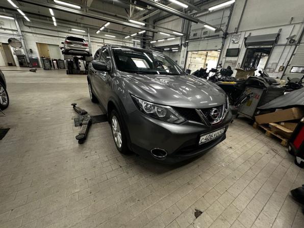Nissan Qashqai II с пробегом 2018 года, цена 1 799 000 рублей, 87144 км, внедорожник, Автокод Объявления