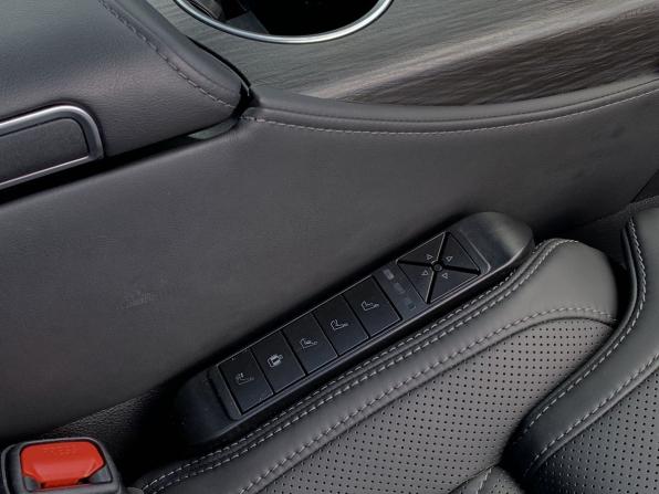 Toyota Land Cruiser 300 Series с пробегом 2021 года, цена 10 439 000 рублей, 123134 км, внедорожник, Автокод Объявления