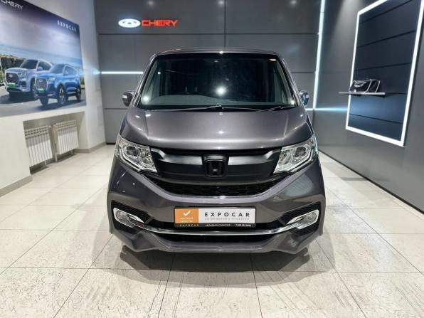 Honda Stepwgn V с пробегом 2016 года, цена 1 750 000 рублей, 201000 км, минивэн, Автокод Объявления