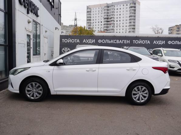 Hyundai Solaris II Рестайлинг с пробегом 2022 года, цена 1 500 000 рублей, 72995 км, седан, Автокод Объявления