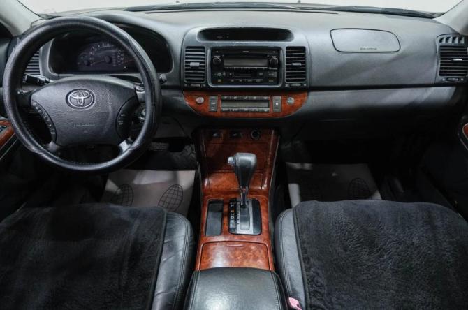 Toyota Camry V (XV30) Рестайлинг с пробегом 2004 года, цена 1 049 000 рублей, 335000 км, седан, Автокод Объявления