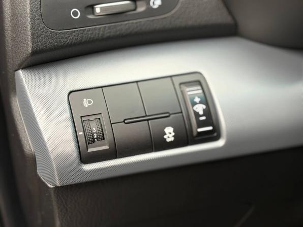 Kia Sorento II Рестайлинг с пробегом 2014 года, цена 1 315 000 рублей, 240720 км, внедорожник, Автокод Объявления
