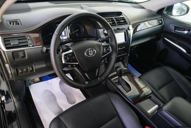 Toyota Camry VII (XV50) Рестайлинг с пробегом 2016 года, цена 1 719 000 рублей, 92000 км, седан, Автокод Объявления