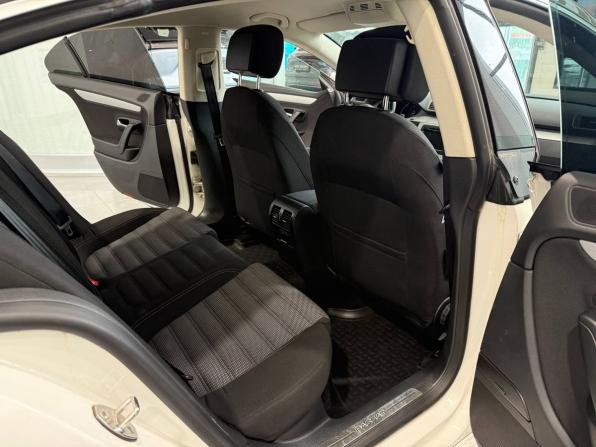 Volkswagen Passat CC I Рестайлинг с пробегом 2013 года, цена 1 350 000 рублей, 239045 км, седан, Автокод Объявления