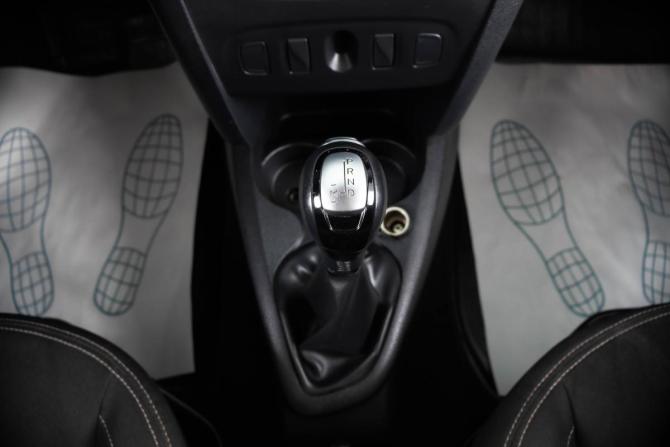 Renault Logan II с пробегом 2017 года, цена 779 000 рублей, 195000 км, седан, Автокод Объявления