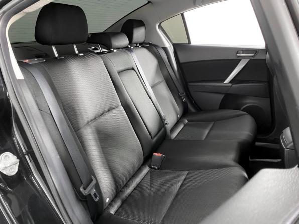 Mazda 3 II (BL) Рестайлинг с пробегом 2013 года, цена 726 000 рублей, 201793 км, седан, Автокод Объявления