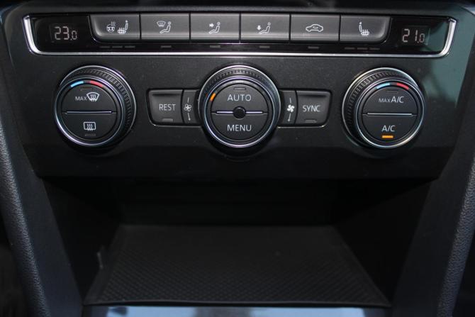 Volkswagen Tiguan II с пробегом 2019 года, цена 1 997 000 рублей, 111191 км, внедорожник, Автокод Объявления