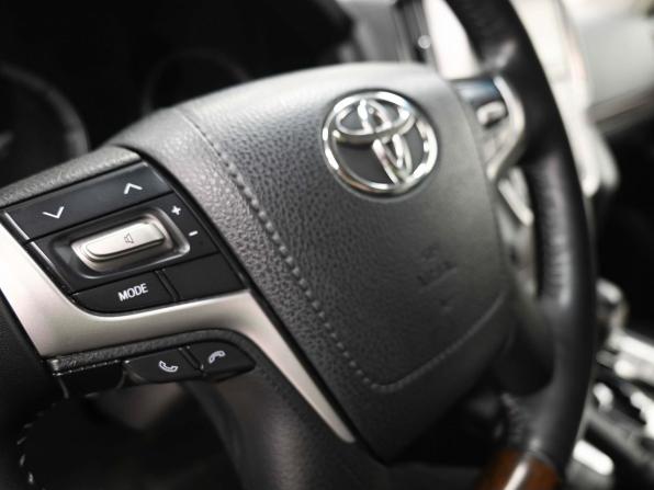 Toyota Land Cruiser 200 Series Рестайлинг 2 с пробегом 2020 года, цена 7 949 000 рублей, 55382 км, внедорожник, Автокод Объявления