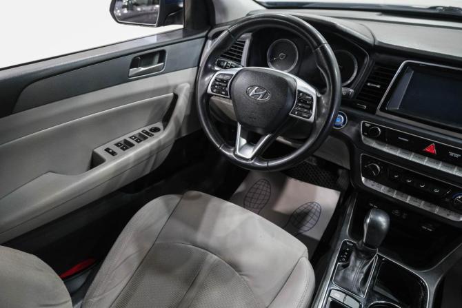 Hyundai Sonata VII (LF) Рестайлинг с пробегом 2017 года, цена 1 569 000 рублей, 173000 км, седан, Автокод Объявления