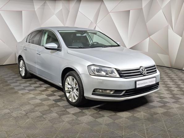 Volkswagen Passat B7 с пробегом 2011 года, цена 895 000 рублей, 205932 км, седан, Автокод Объявления