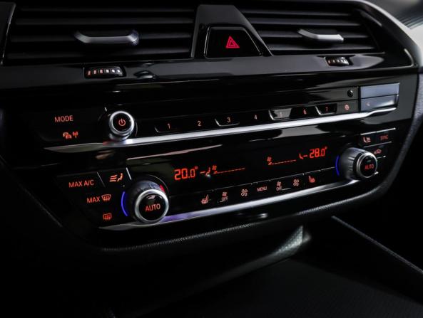 BMW 5 серии VII (G30/G31/G38) Рестайлинг с пробегом 2021 года, цена 4 990 000 рублей, 82605 км, седан, Автокод Объявления