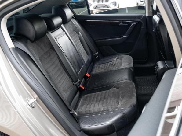 Volkswagen Passat B7 с пробегом 2012 года, цена 1 180 000 рублей, 271812 км, седан, Автокод Объявления
