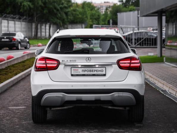 Mercedes-Benz GLA I (X156) Рестайлинг с пробегом 2018 года, цена 2 299 000 рублей, 75607 км, внедорожник, Автокод Объявления