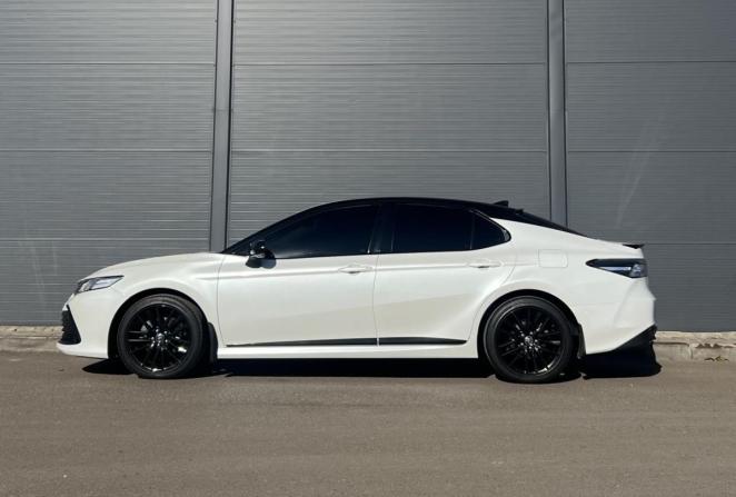 Toyota Camry VII (XV50) Рестайлинг 2 с пробегом 2018 года, цена 2 290 000 рублей, 113538 км, седан, Автокод Объявления