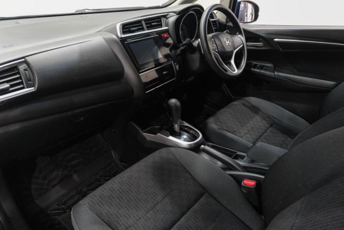 Honda Fit III с пробегом 2014 года, цена 999 000 рублей, 133000 км, хэтчбек, Автокод Объявления