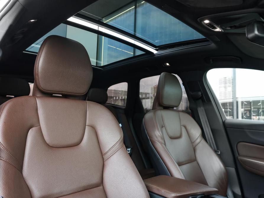 Volvo XC60 II Рестайлинг Москва  - изображение 11