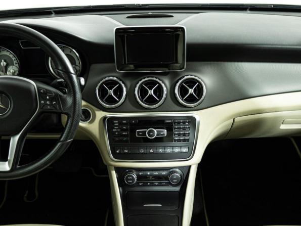Mercedes-Benz GLA I (X156) с пробегом 2015 года, цена 1 889 585 рублей, 145000 км, внедорожник, Автокод Объявления