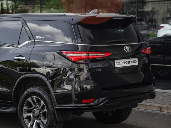 Toyota Fortuner II Рестайлинг с пробегом 2021 года, цена 4 399 000 рублей, 169050 км, внедорожник, Автокод Объявления