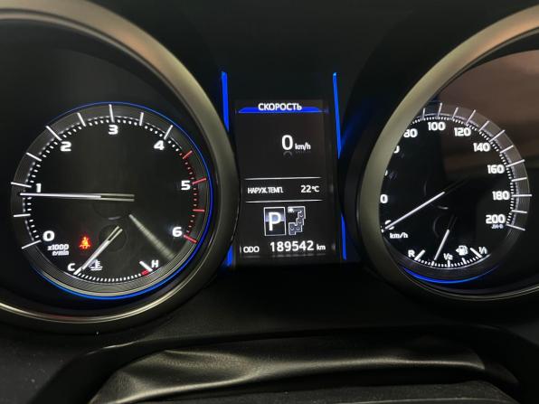 Toyota Land Cruiser Prado 150 Series Рестайлинг 1 с пробегом 2015 года, цена 3 350 000 рублей, 189000 км, внедорожник, Автокод Объявления