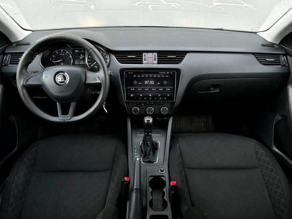Skoda Octavia III (A7) Рестайлинг с пробегом 2017 года, цена 1 078 700 рублей, 170248 км, лифтбек, Автокод Объявления