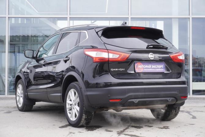 Nissan Qashqai II с пробегом 2017 года, цена 1 329 000 рублей, 127000 км, внедорожник, Автокод Объявления